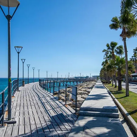 Appartement Marathon - Sea View, Shared Pool *