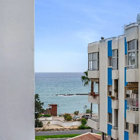 Appartement Marathon With Shared Pool