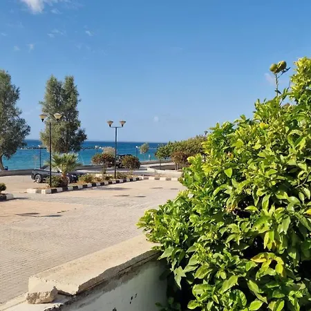 Appartement Marathon - Sea View, Shared Pool *