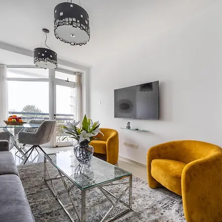 Marathon With Shared Pool Appartement *