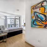 Apartment Marathon - Sea View, Shared Pool