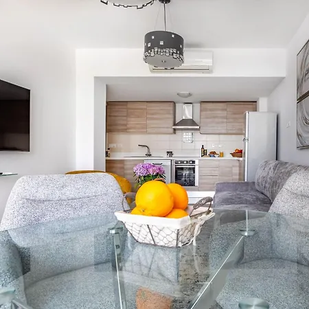 Marathon - Sea View, Shared Pool Διαμέρισμα *