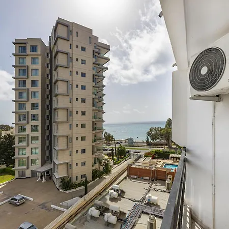 Апартаменты Marathon - Sea View, Shared Pool Лимасол