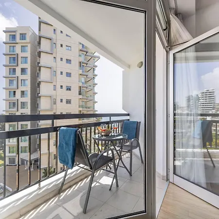 Marathon - Sea View, Shared Pool * Λεμεσός