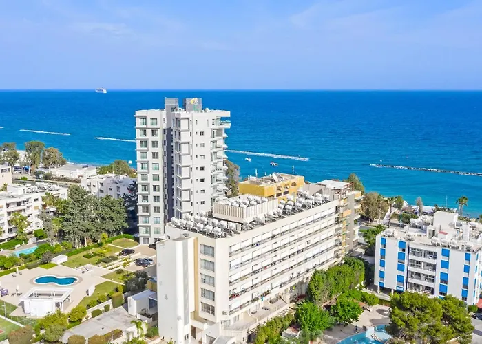 Marathon - Sea View, Shared Pool Διαμέρισμα *