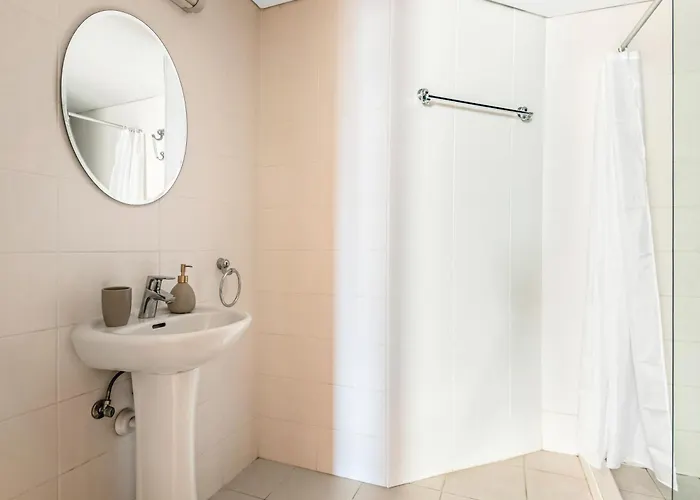 Апартаменты Marathon - Sea View, Shared Pool *