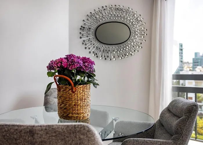 Marathon - Sea View, Shared Pool Apartmán *