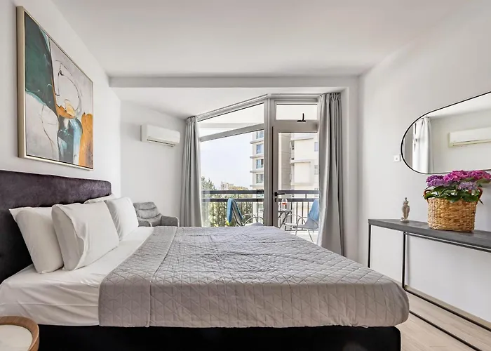 Marathon - Sea View, Shared Pool * Lemesos